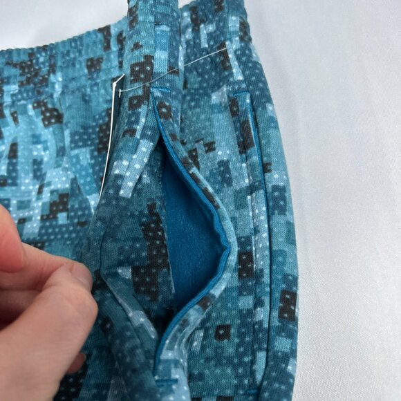 Ideology Boys Medium Pants Pixelated Camo Sweatpants Active Blue Black Warm NWT - Picture 4 of 9